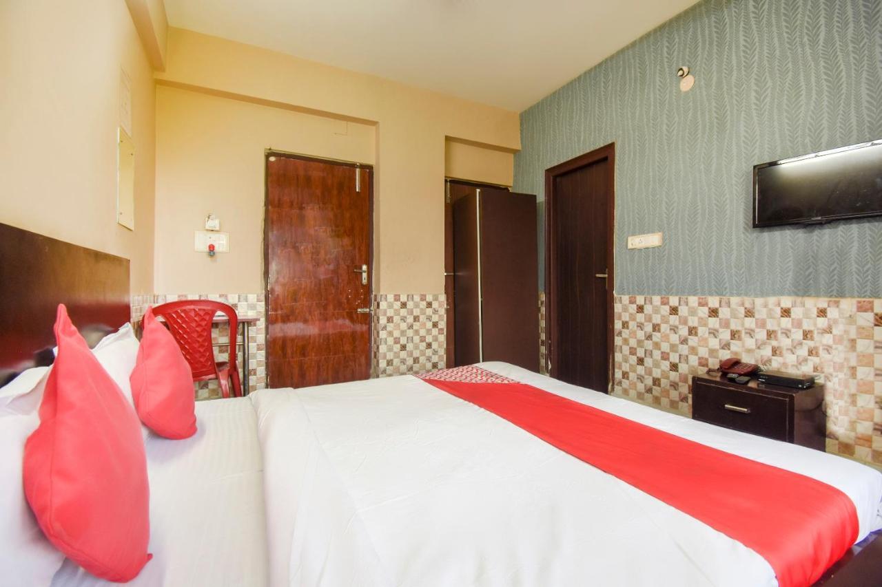 Oyo Flagship 72260 Seema International Hotell Gauripur Eksteriør bilde
