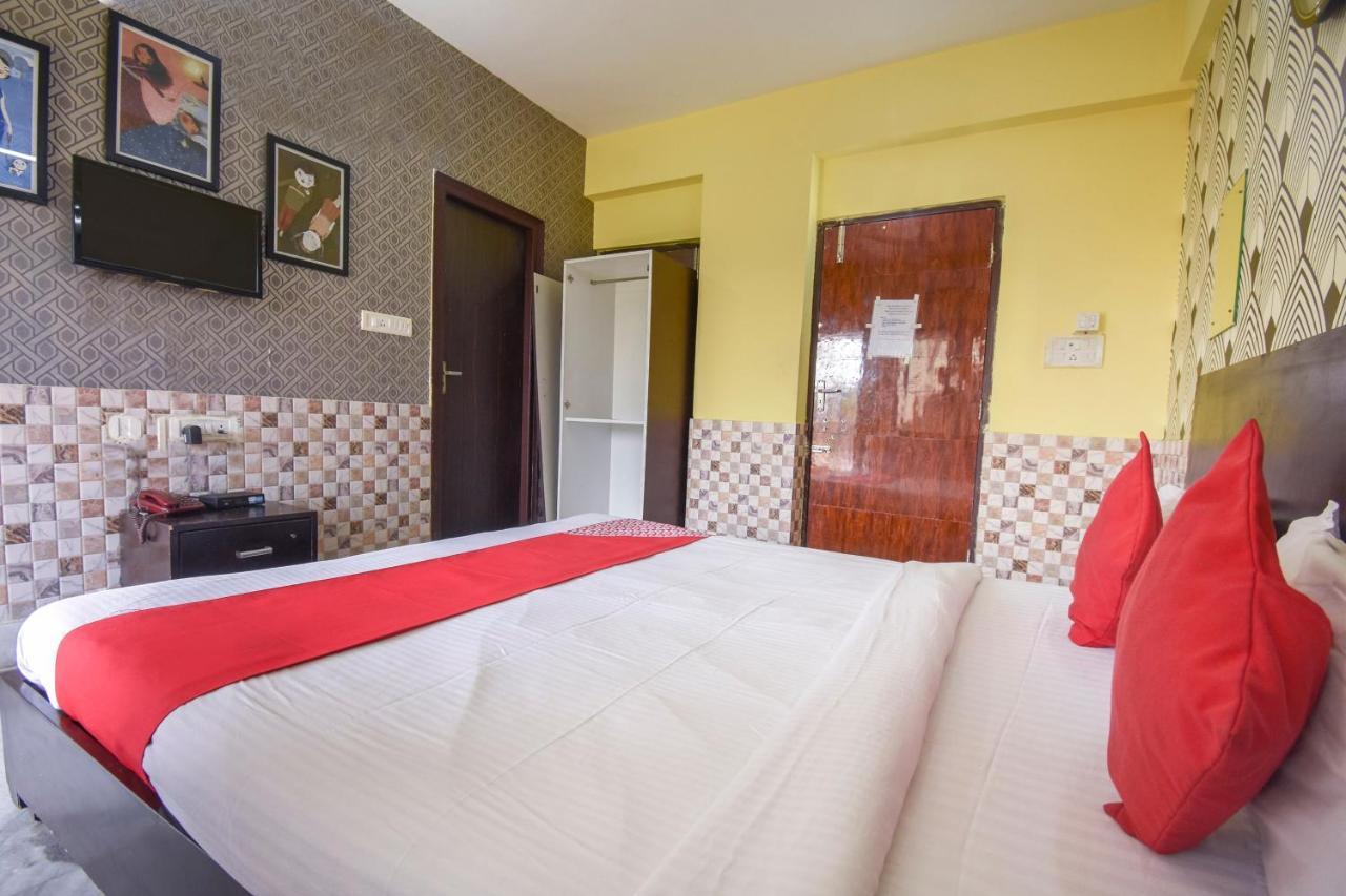 Oyo Flagship 72260 Seema International Hotell Gauripur Eksteriør bilde