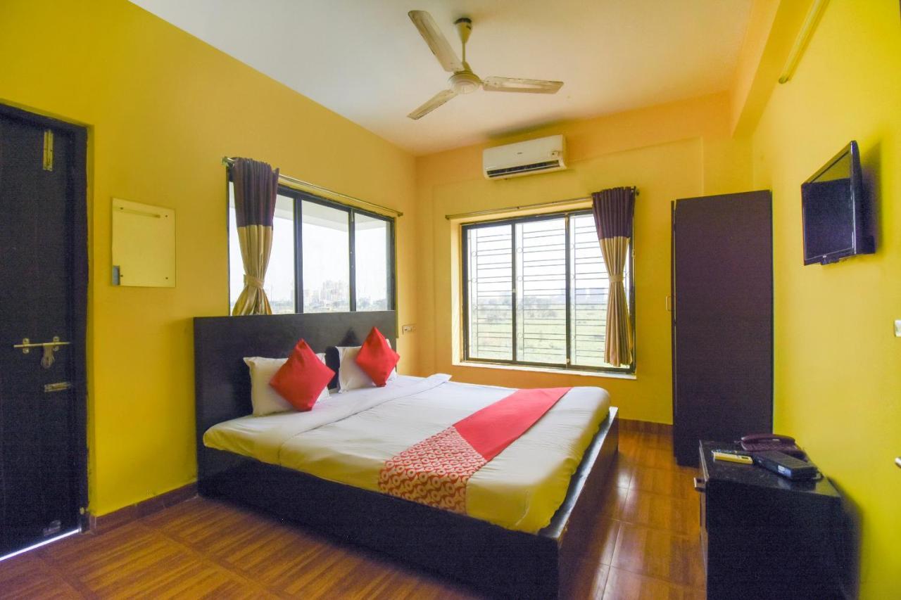 Oyo Flagship 72260 Seema International Hotell Gauripur Eksteriør bilde