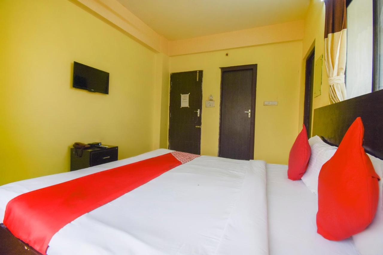 Oyo Flagship 72260 Seema International Hotell Gauripur Eksteriør bilde