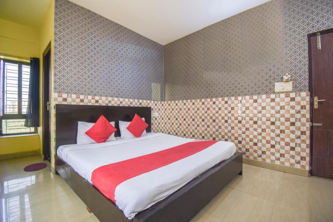 Oyo Flagship 72260 Seema International Hotell Gauripur Eksteriør bilde
