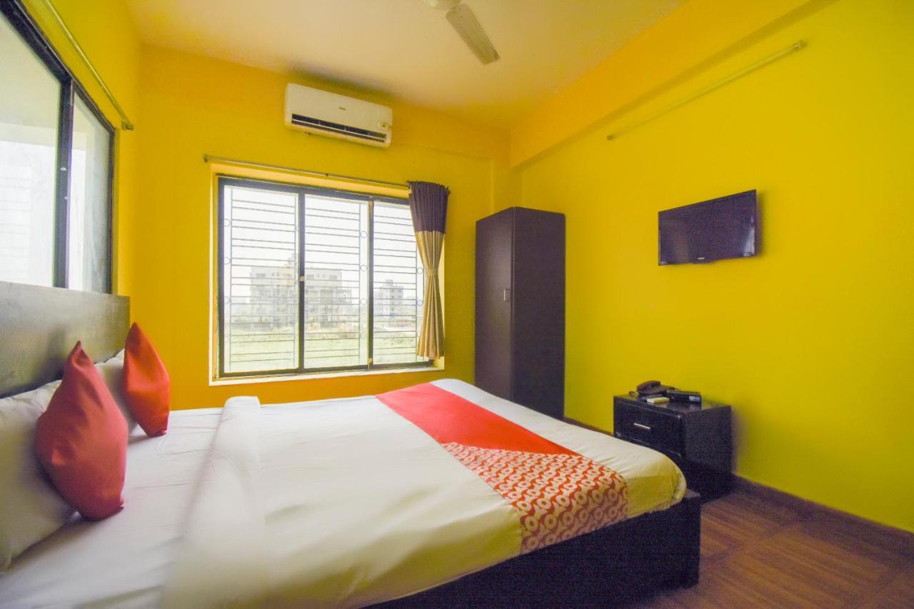 Oyo Flagship 72260 Seema International Hotell Gauripur Eksteriør bilde
